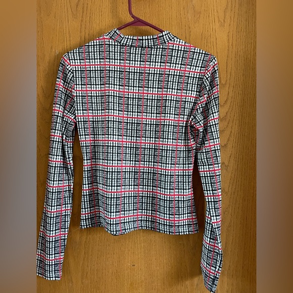 Cute, comfy, stretchy black, red, and white top. - Picture 1 of 2